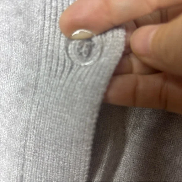 Vigoss Heather Gray Cardigan with Delicate Lace‎ Trim - Picture 6 of 8